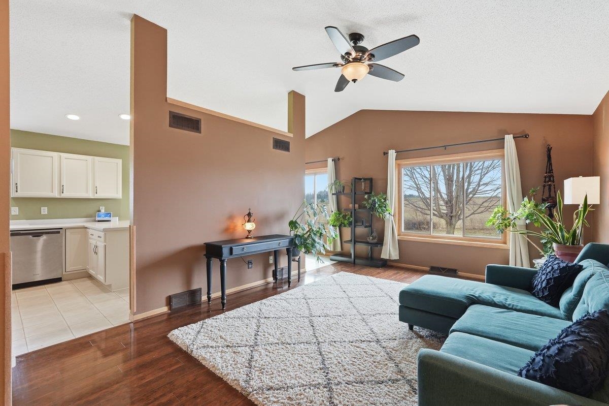 1129 Lincoln Road Oregon, WI 53575 - Photo 5 of 47