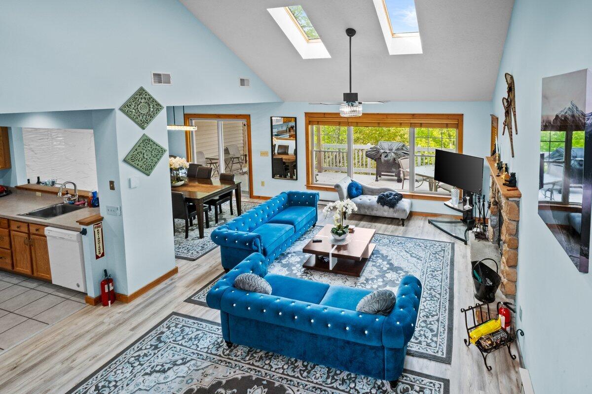 338 Poplar Court Tannersville, PA 18372 - Photo 17 of 37 Photo-27 (1)