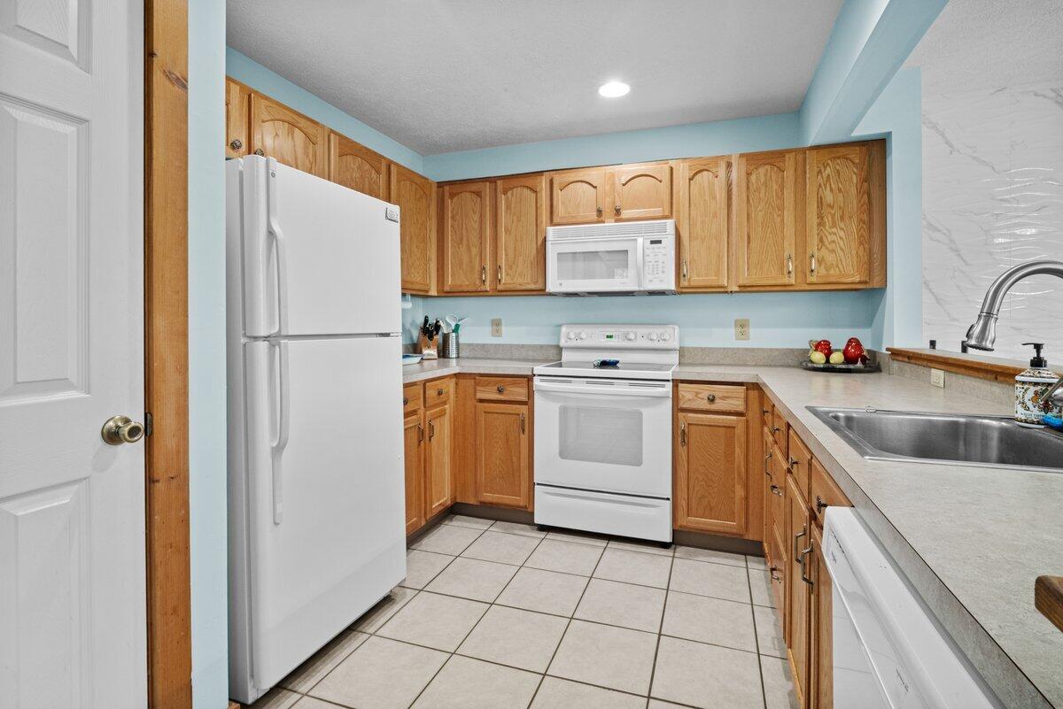 338 Poplar Court Tannersville, PA 18372 - Photo 19 of 37 Photo-28 (1)