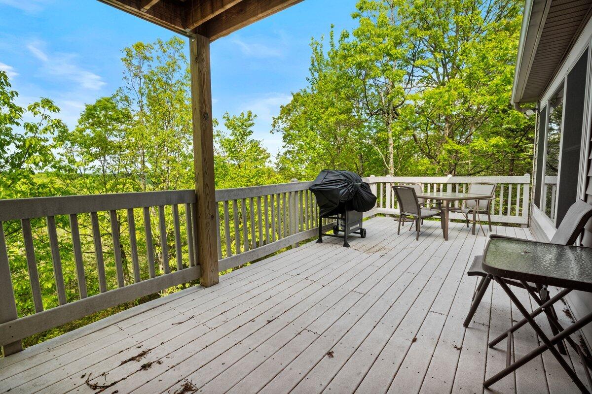 338 Poplar Court Tannersville, PA 18372 - Photo 9 of 37 Photo-6