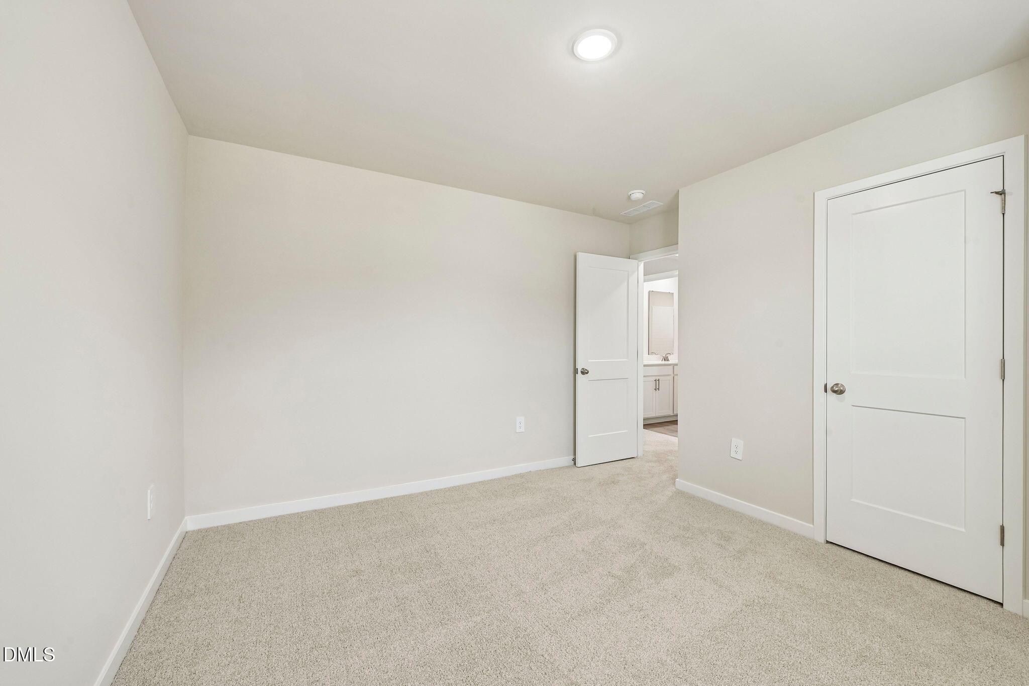 1513 Hatteras Road Durham, NC 27703 - Photo 36 of 43 36-web-or-mls-Raleigh - Avalon Place - 1