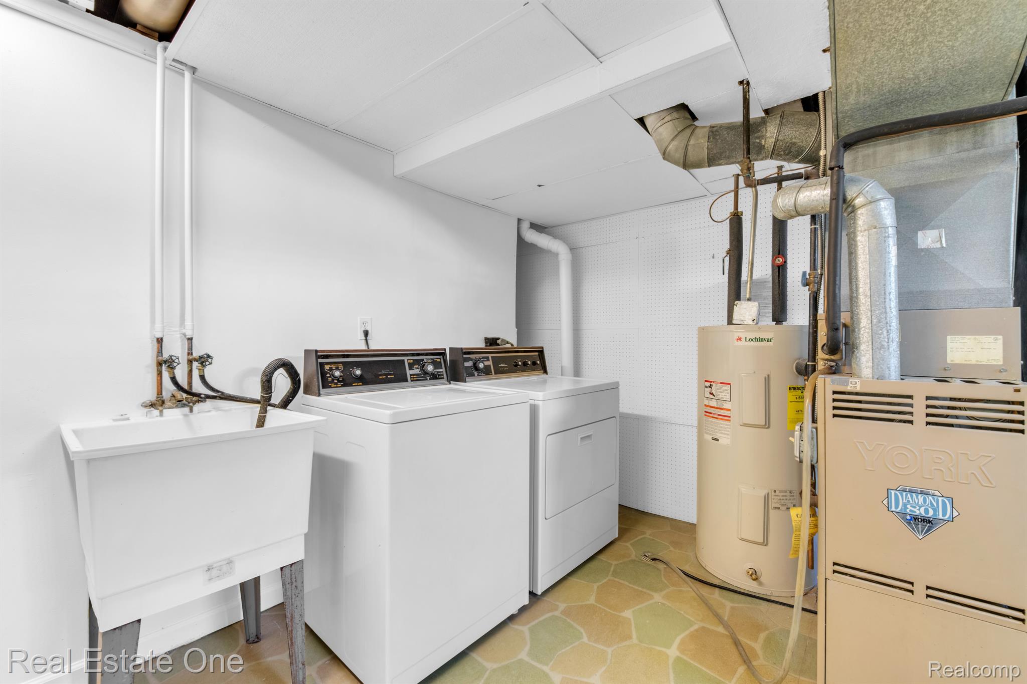 125 Cuttle Road, Unit D32 Marysville, MI 48040 - Photo 26 of 47 Gallery Image 26