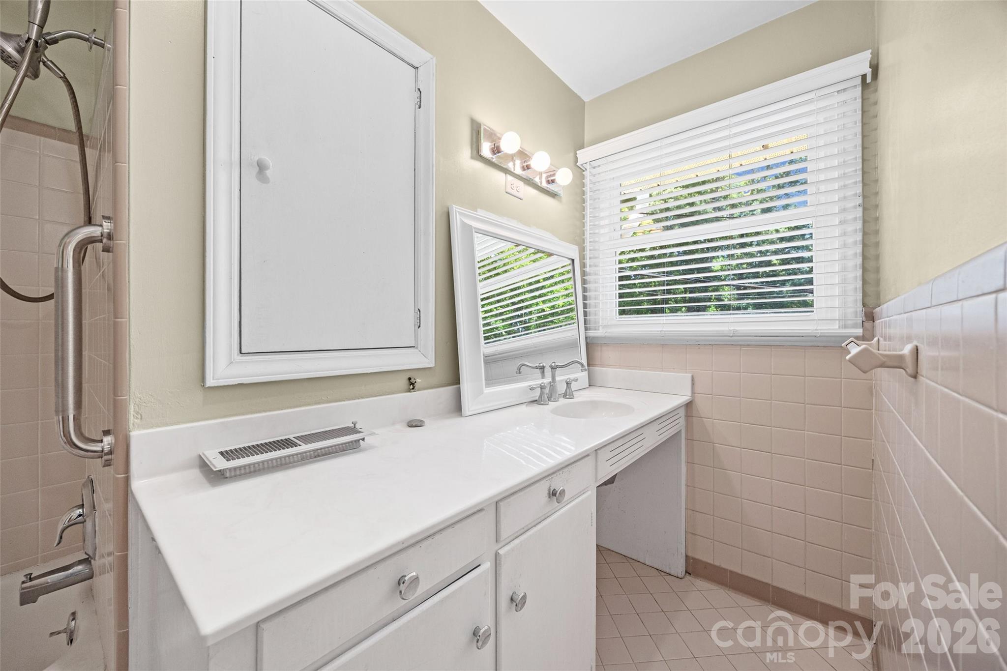 7233 Tuckaseegee Road Charlotte, NC 28214 - Photo 26 of 48 Gallery Image 26