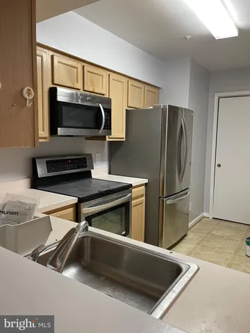 $2,700 | 4215 Mozart Brigade Lane, Unit 66, Fairfax, VA 22033