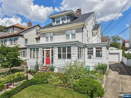 $700,000 | 341 Parker Street, Newark, NJ 07104