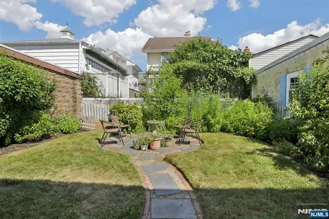 $700,000 | 341 Parker Street, Newark, NJ 07104