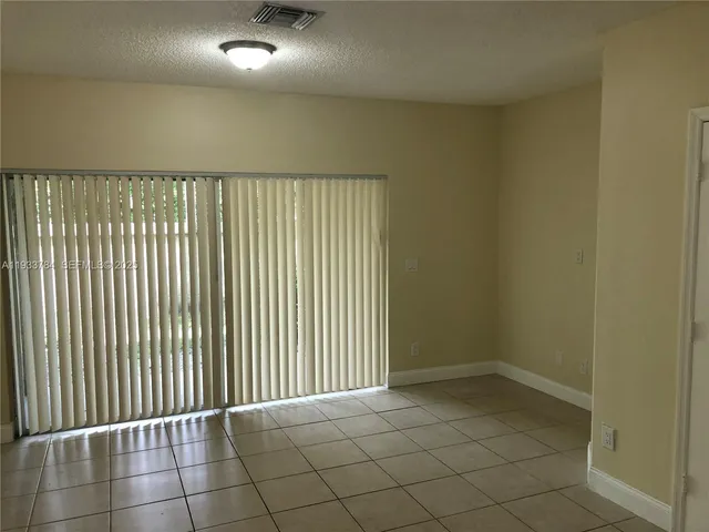 $2,500 | 232 South W 122nd Terrace, Unit 232, Pembroke Pines, FL 33025