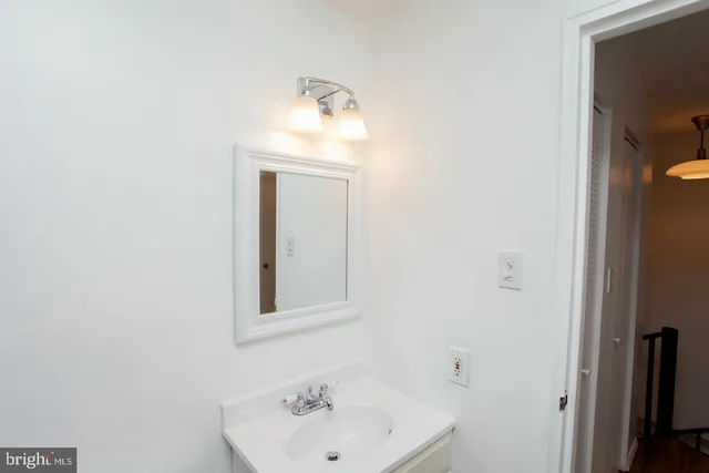 $1,950 | 413 Brandywine Court, Warminster, PA 18974