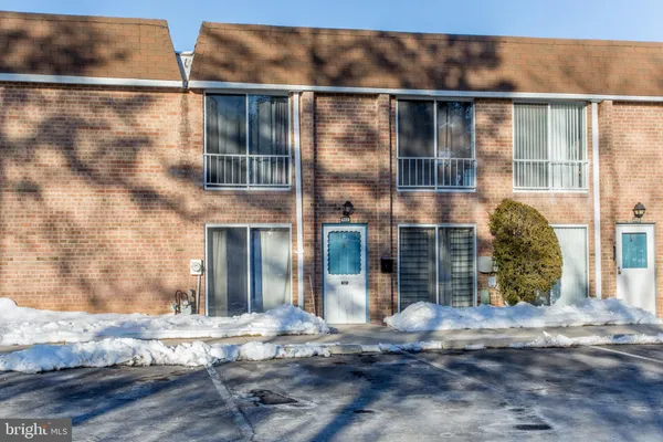 $1,950 | 413 Brandywine Court, Warminster, PA 18974