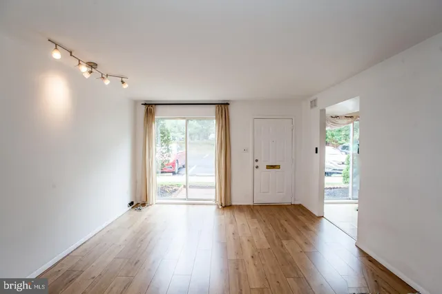 $1,950 | 413 Brandywine Court, Warminster, PA 18974