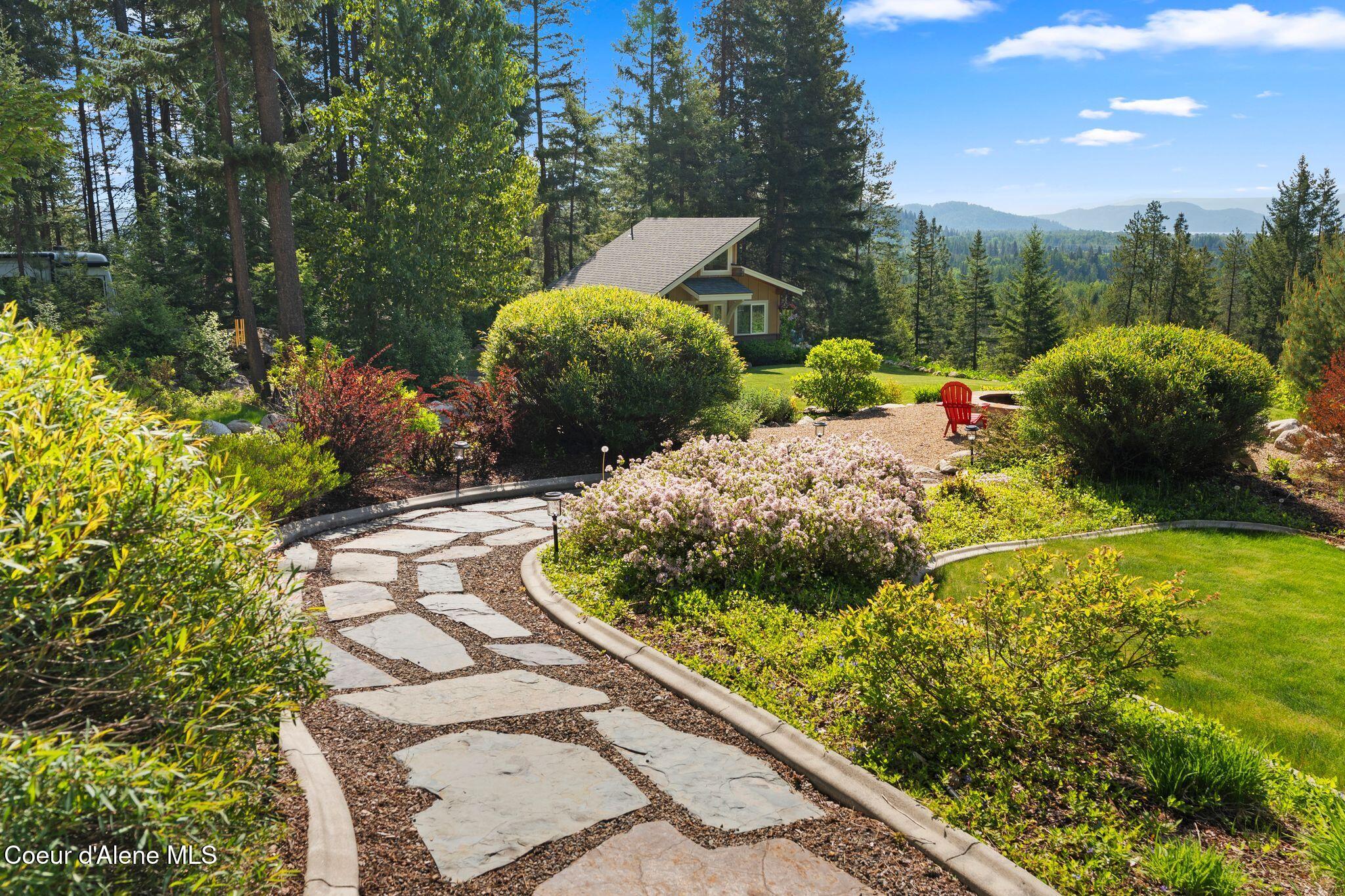 294 Rincon Drive Sandpoint, ID 83864 - Photo 78 of 96 Slate Walkways