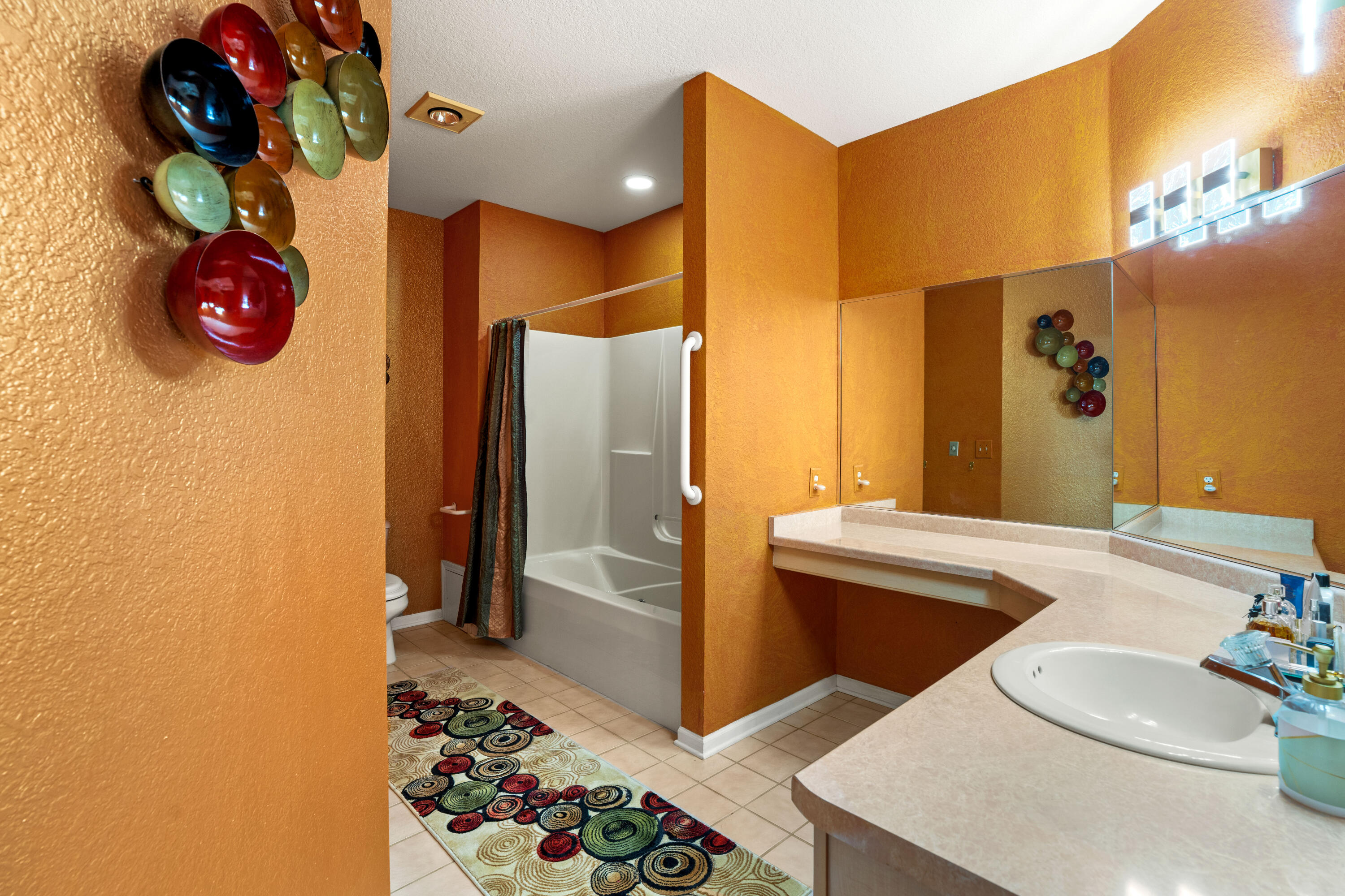 13070 West Bluemound Road, Unit 209 Elm Grove, WI 53122 - Photo 7 of 17 Master Ensuite