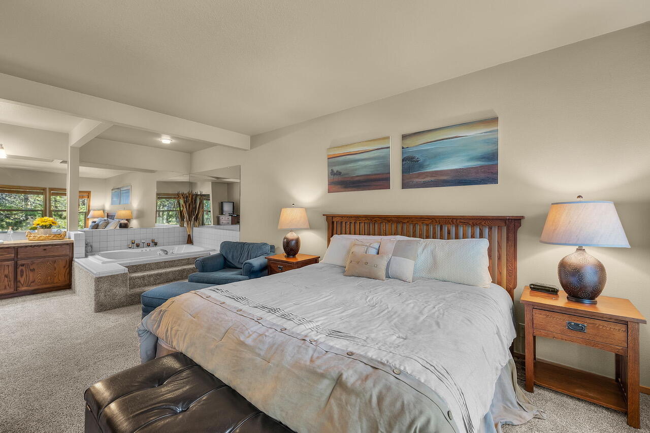 57379 Beaver Ridge Loop, Unit 30D2 Sunriver, OR 97707 - Photo 11 of 22 57379 Beaver Ridge #11