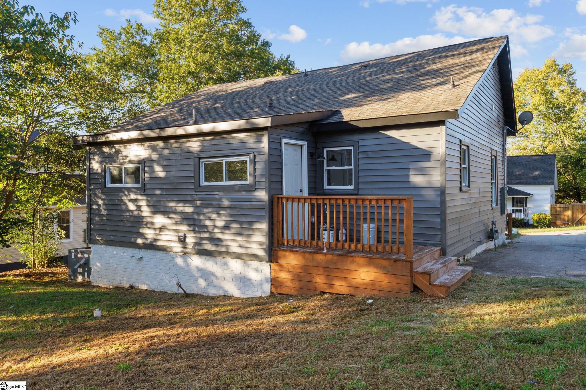 111 South 8th Street Easley, SC 29640 - Photo 14 of 17