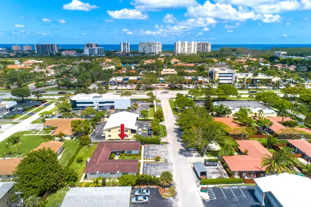 $2,000 | 541 Northeast 44th Street, Unit B, Boca Raton, FL 33431