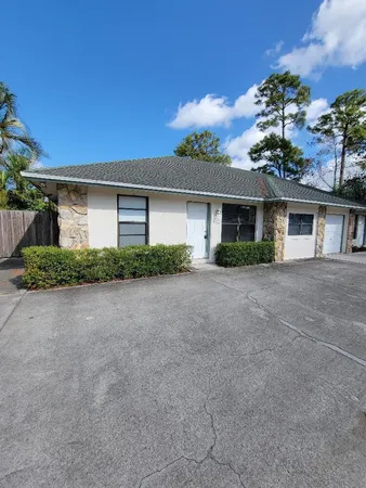 $2,400 | 1087 Goldenrod Road, Wellington, FL 33414