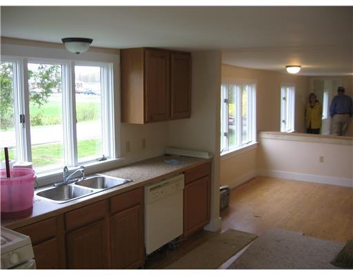 311 Manktown Road Waldoboro, ME 04572 - Photo 2 of 4 Kitchen.