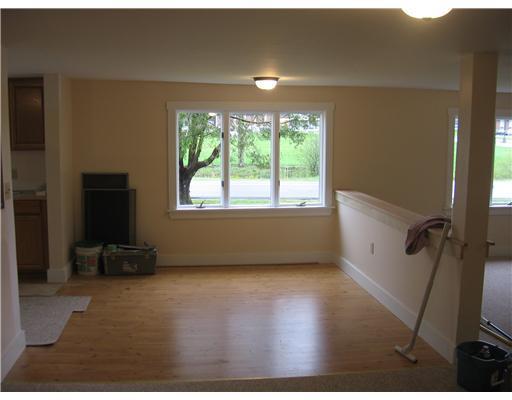 311 Manktown Road Waldoboro, ME 04572 - Photo 3 of 4 Other. dining area