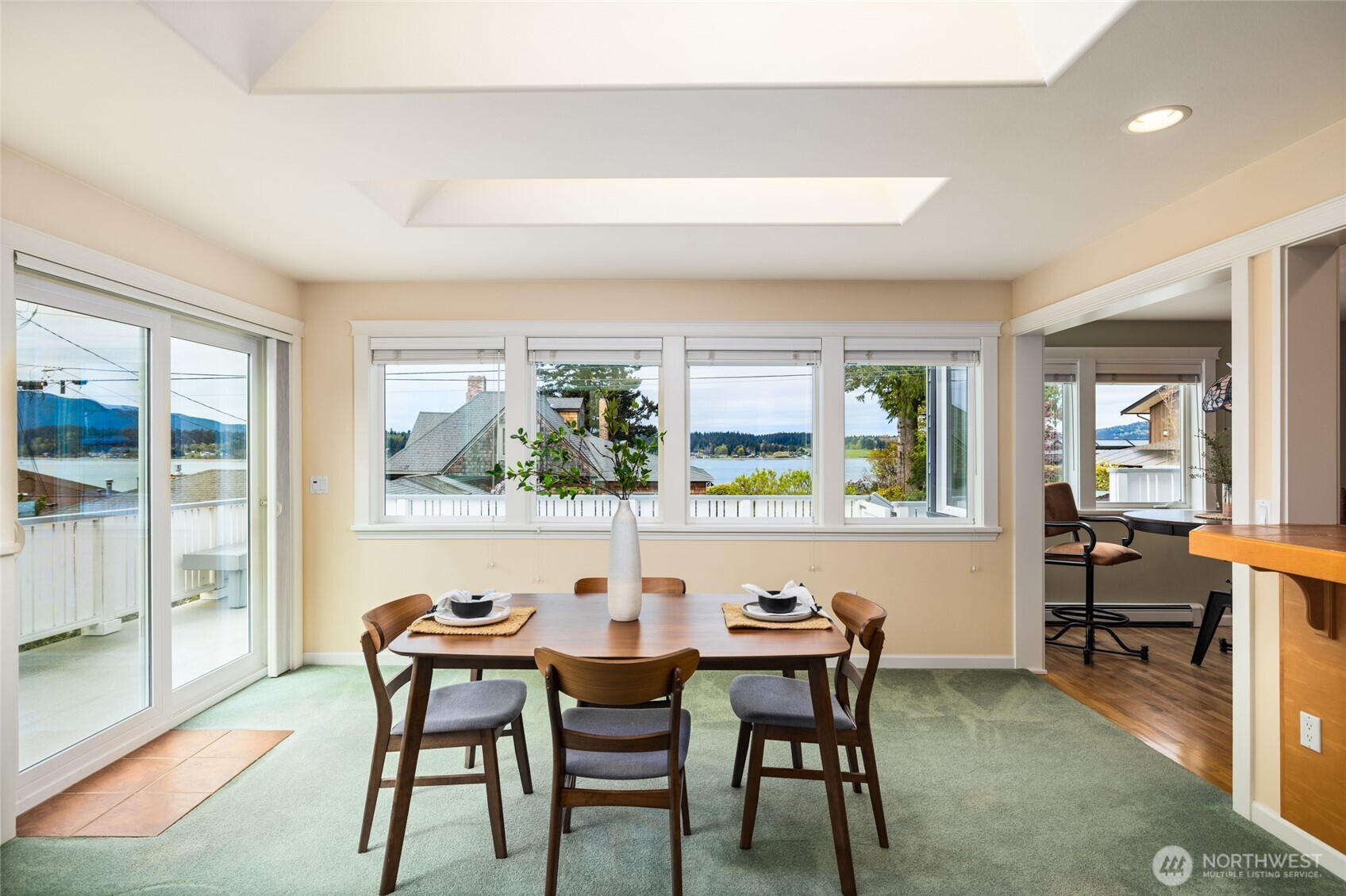 2010 9th Street Anacortes, WA 98221 - Photo 21 of 39