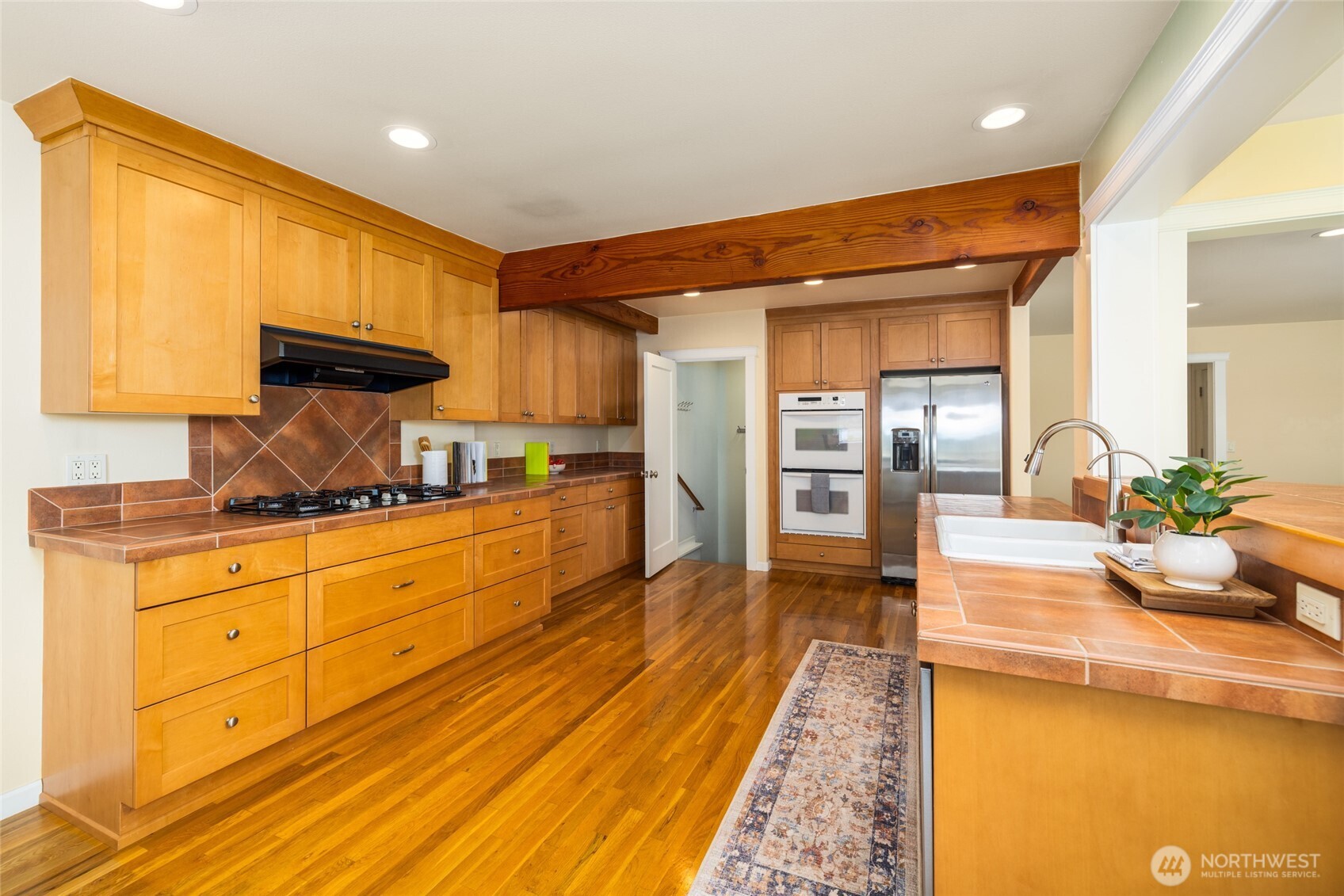 2010 9th Street Anacortes, WA 98221 - Photo 24 of 39