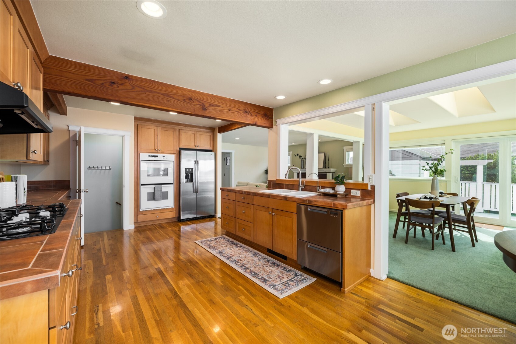 2010 9th Street Anacortes, WA 98221 - Photo 26 of 39