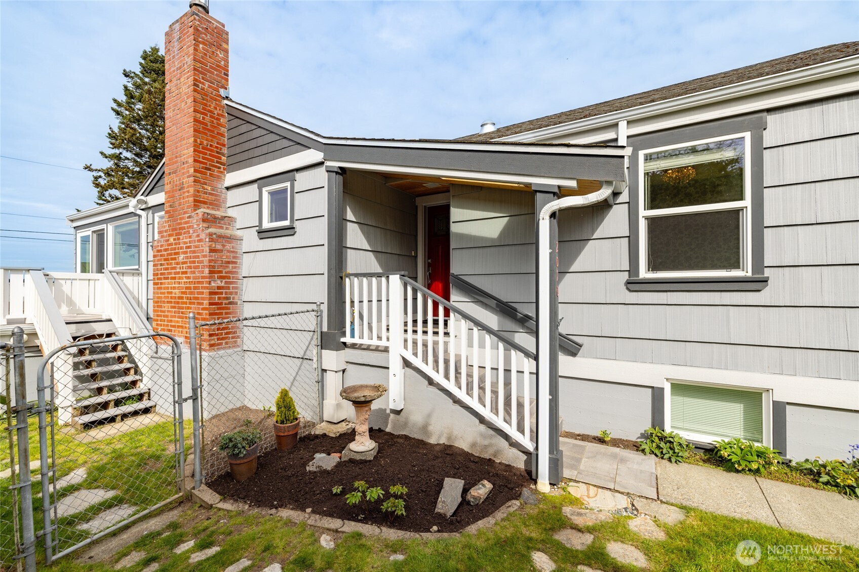 2010 9th Street Anacortes, WA 98221 - Photo 4 of 39