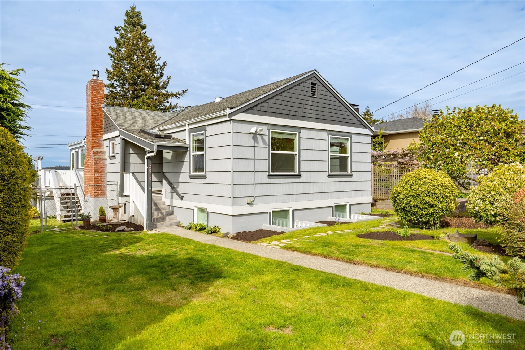 2010 9th Street Anacortes, WA 98221 - Photo 6 of 39