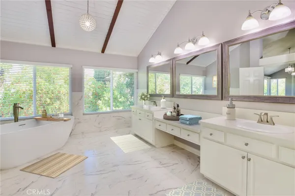 $6,600 | 4 Harrisburg, Irvine, CA 92620