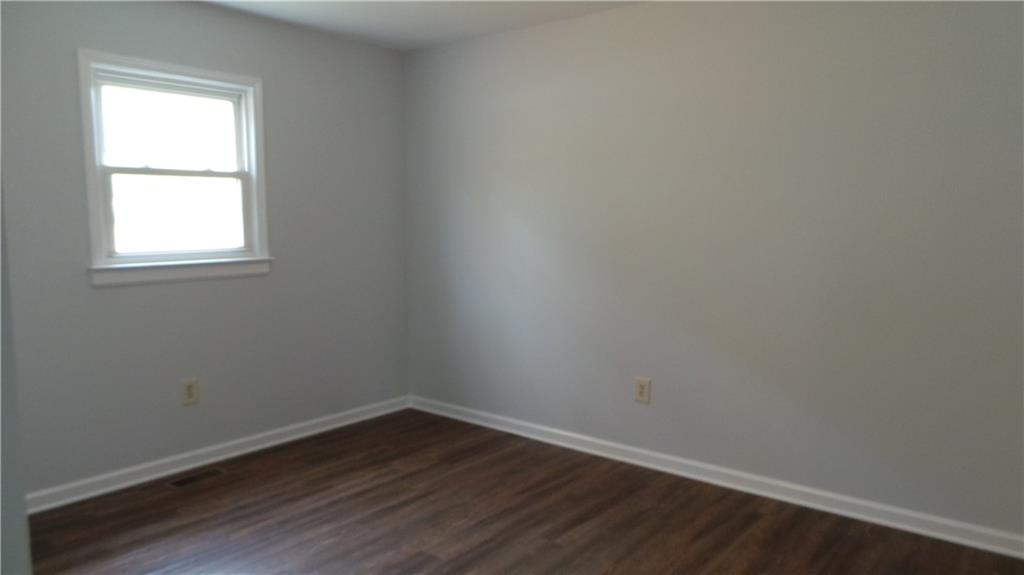1005 Cape Hickory Road Hickory, NC 28601 - Photo 16 of 40 Gallery Image 16