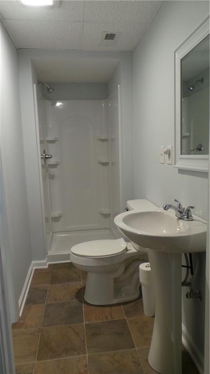 1005 Cape Hickory Road Hickory, NC 28601 - Photo 27 of 40 Gallery Image 27