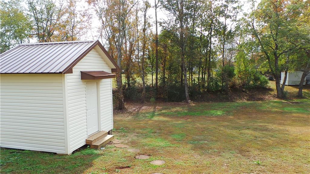 1005 Cape Hickory Road Hickory, NC 28601 - Photo 39 of 40 Gallery Image 39