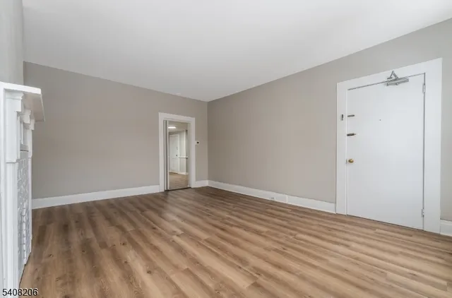 $1,800 | 20 Park Avenue, Unit A, Flemington, NJ 08822