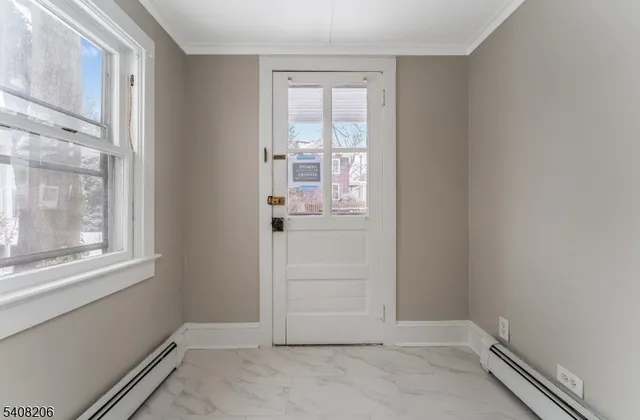 $1,800 | 20 Park Avenue, Unit A, Flemington, NJ 08822