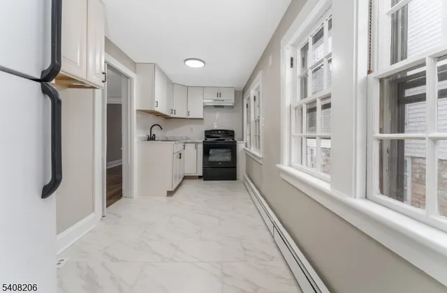 $1,800 | 20 Park Avenue, Unit A, Flemington, NJ 08822