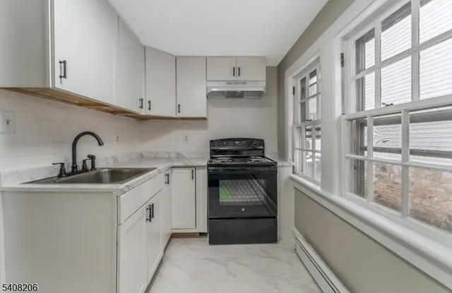 $1,800 | 20 Park Avenue, Unit A, Flemington, NJ 08822