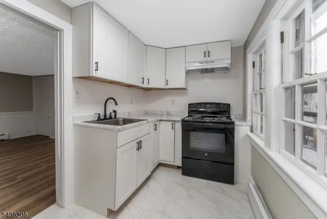 $1,800 | 20 Park Avenue, Unit A, Flemington, NJ 08822