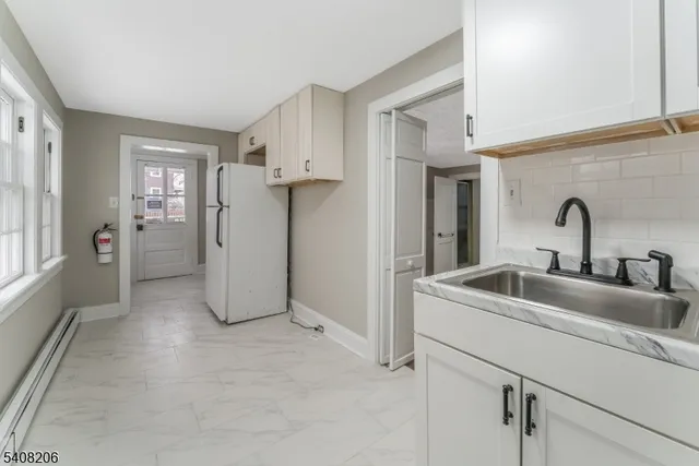 $1,800 | 20 Park Avenue, Unit A, Flemington, NJ 08822