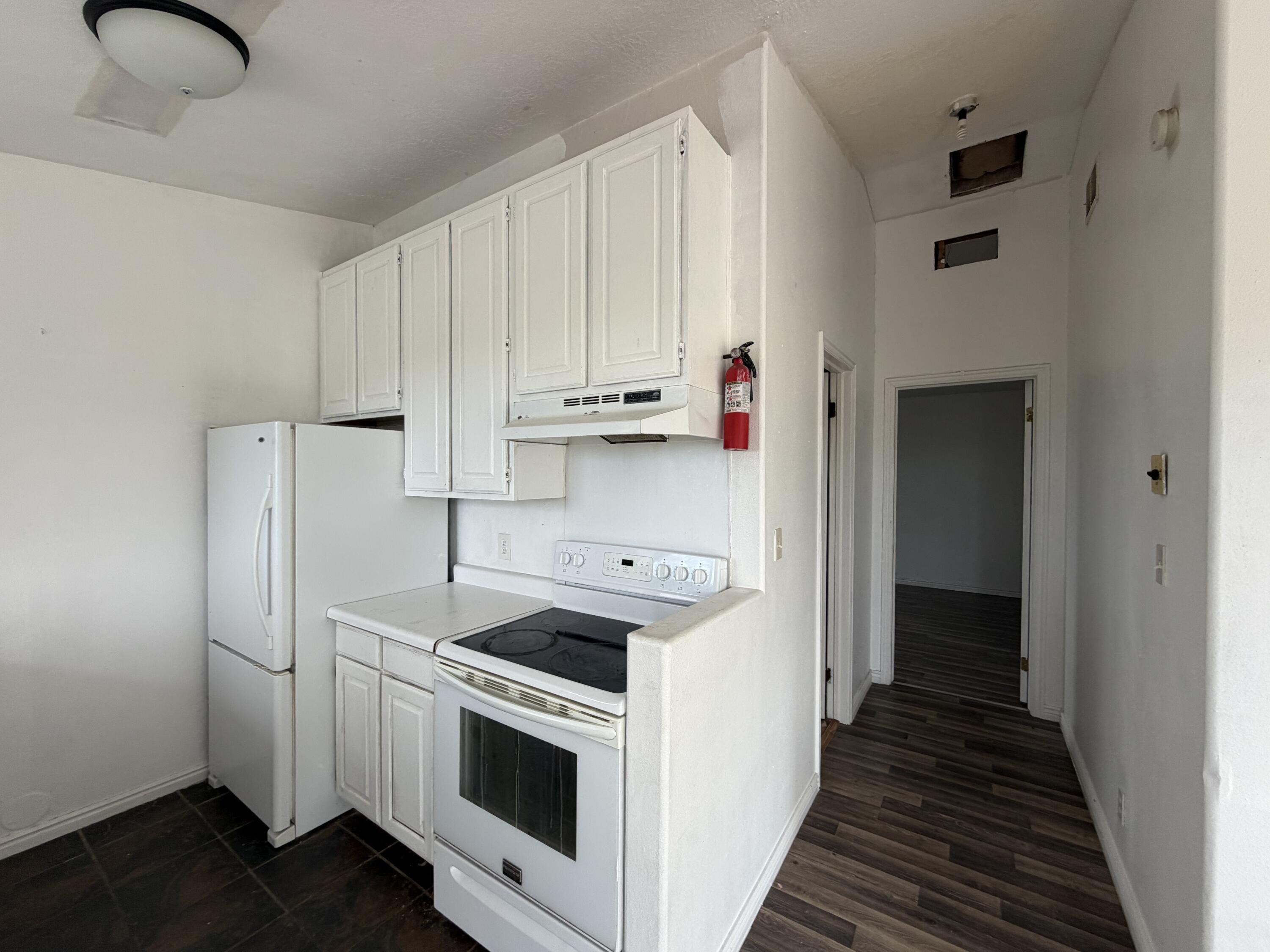 207 East Red Hill Road Central, UT 84722 - Photo 5 of 12 Kitchen2