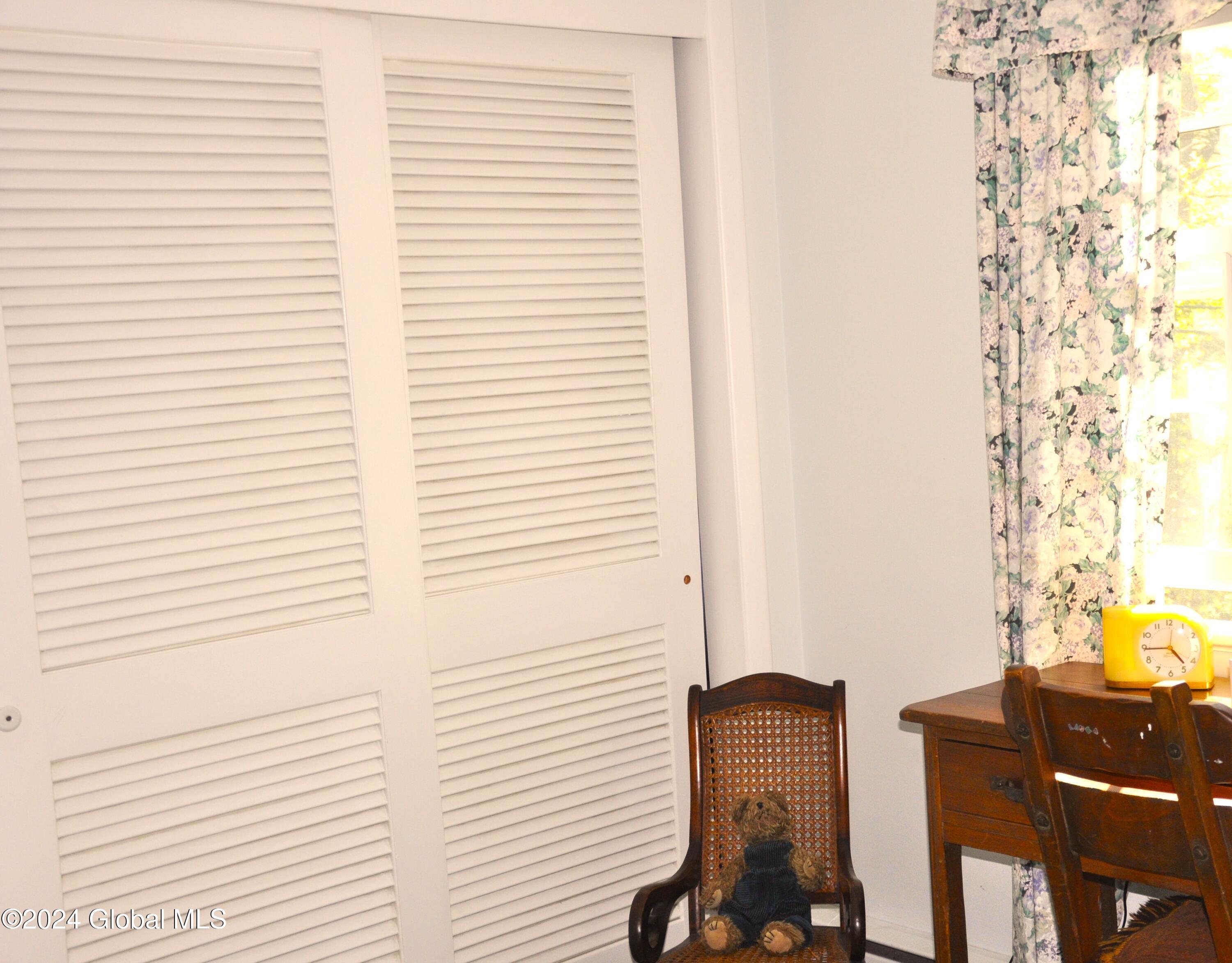 21 Thorndale Road Bethlehem, NY 12159 - Photo 23 of 26 _DSC0049 - Copy (2)