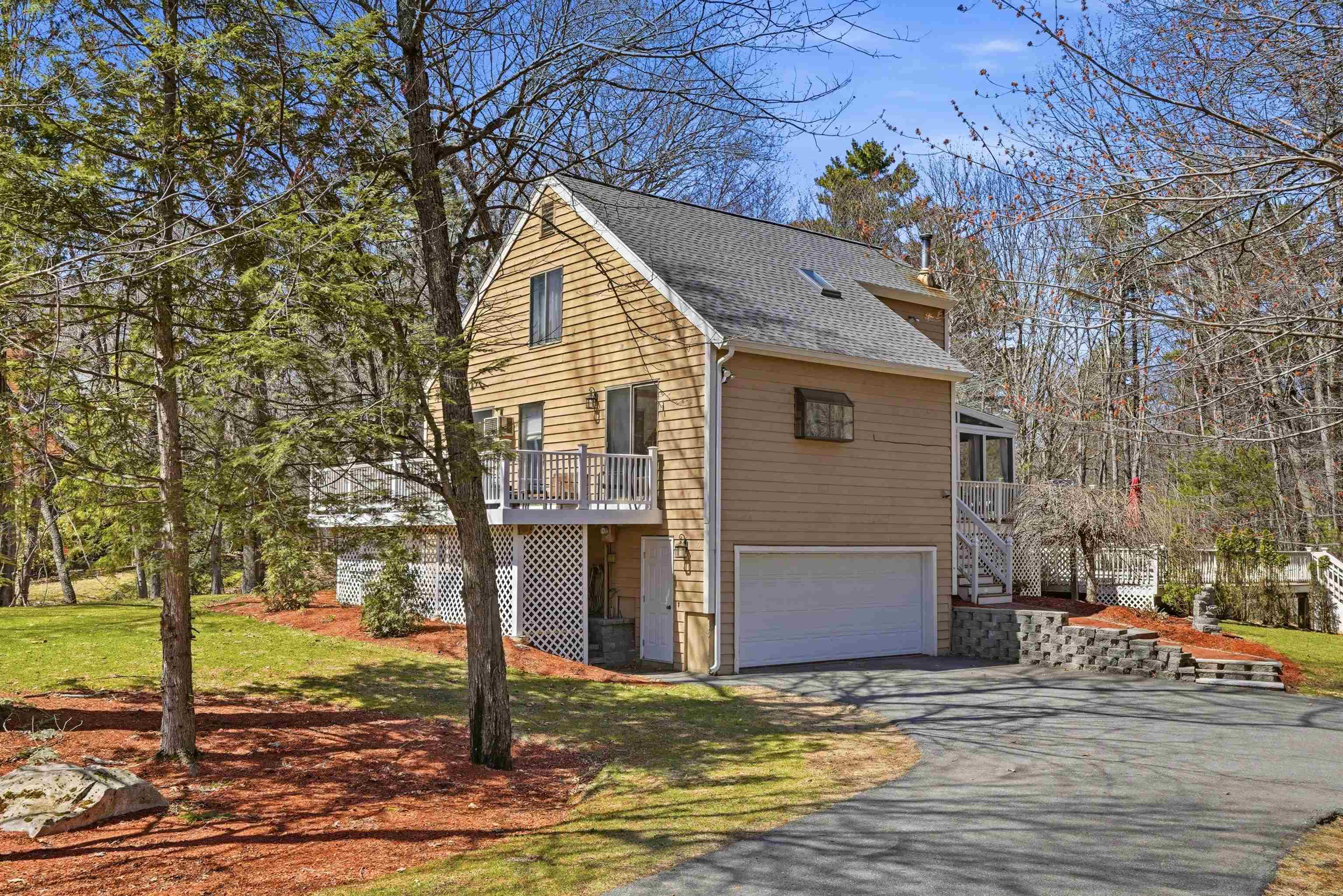 10 Hunter Drive Derry, NH 03038 - Photo 48 of 55