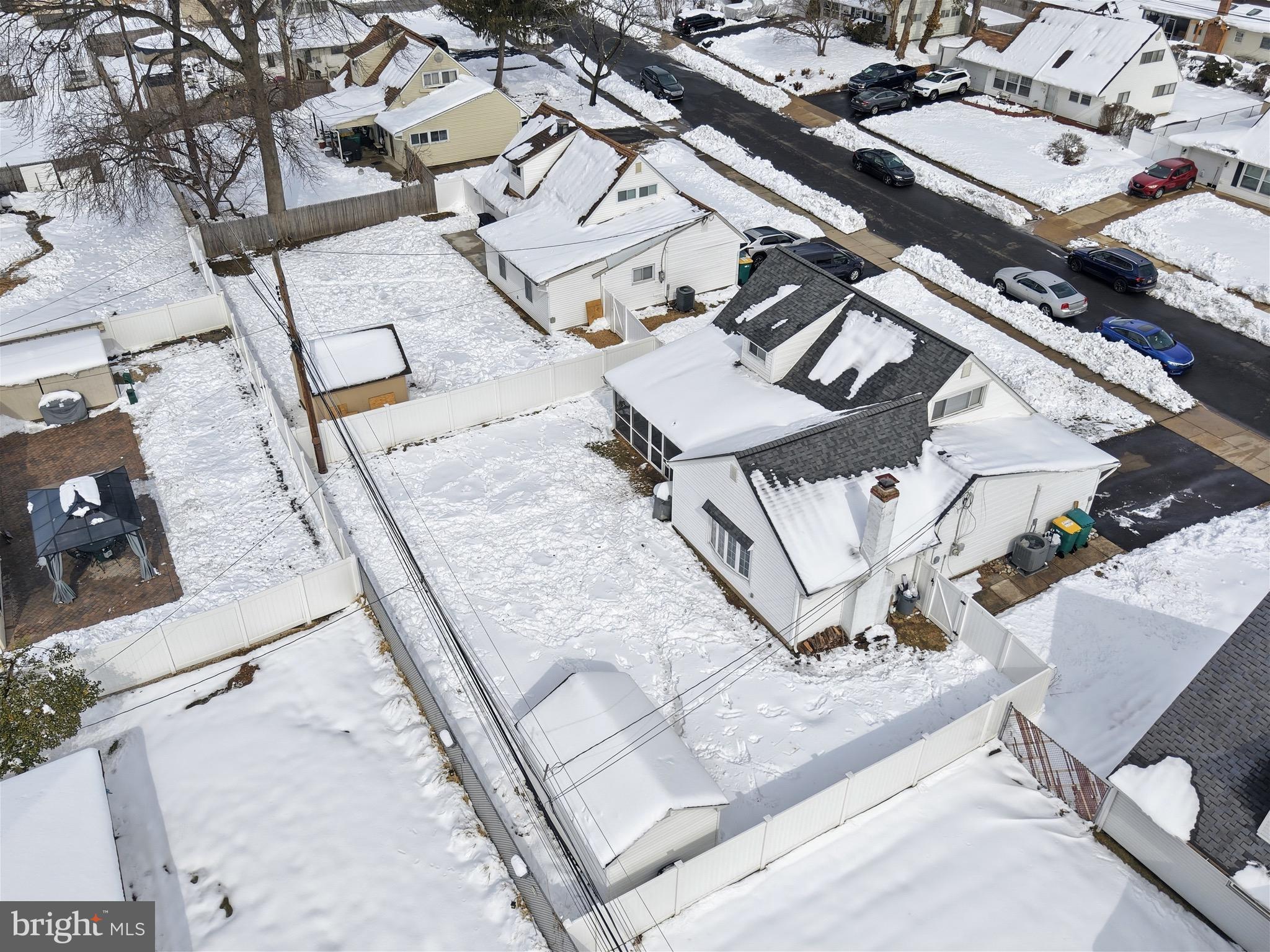 9 Honey Locust Road Levittown, PA 19056 - Photo 29 of 34 an aerial view of a residential apartment building with a yard