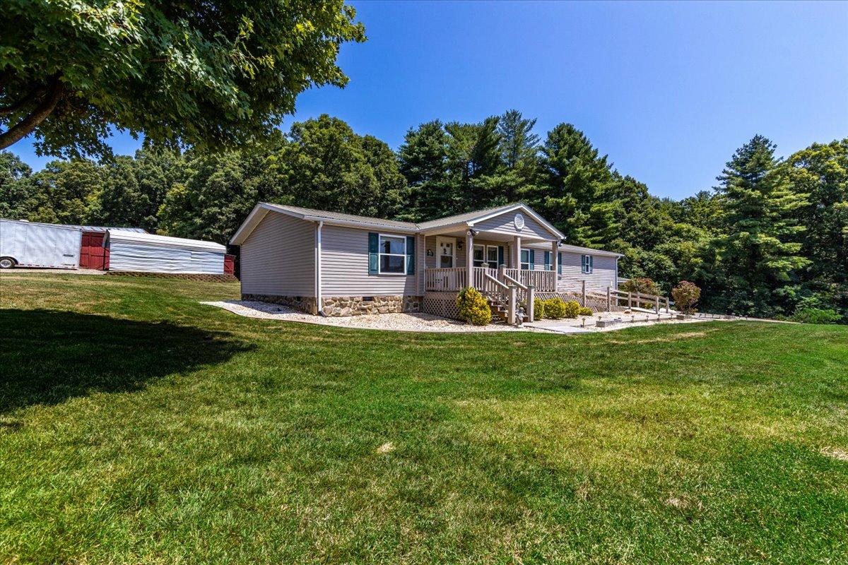 799 Skillet Road Ferrum, VA 24088 - Photo 27 of 47 25-25-799 Skillet Rd-7418