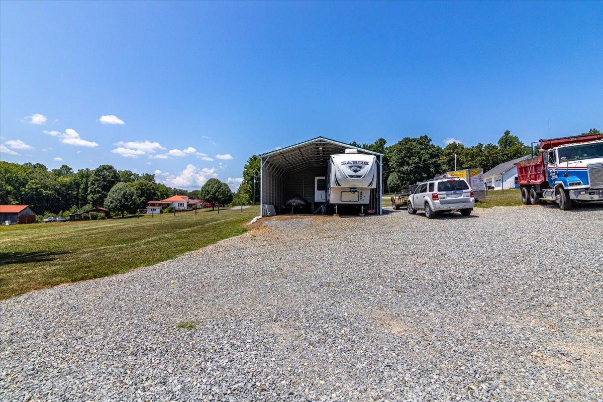 799 Skillet Road Ferrum, VA 24088 - Photo 35 of 47 33-33-799 Skillet Rd-7457