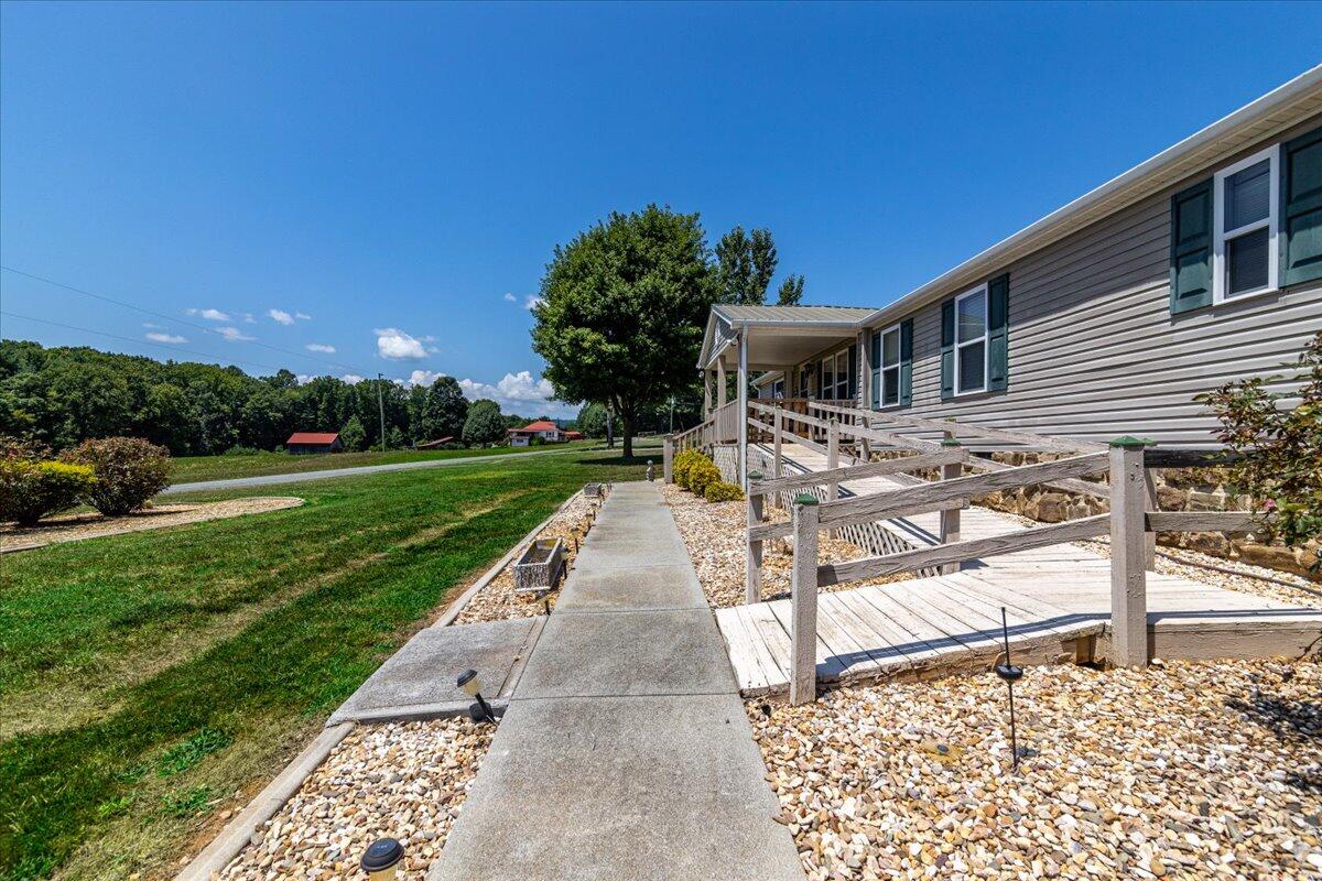 799 Skillet Road Ferrum, VA 24088 - Photo 5 of 47 03-3-799 Skillet Rd-7420