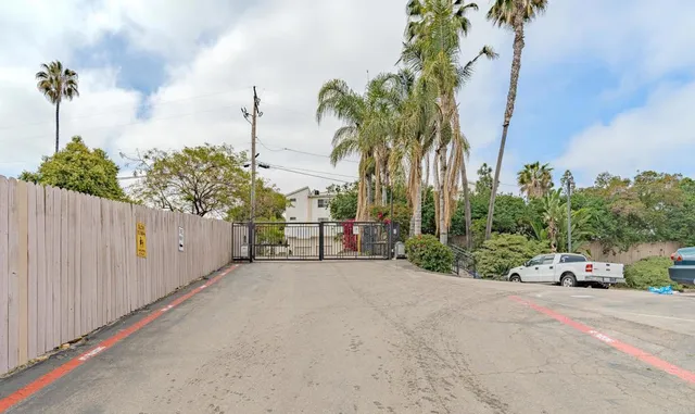 $365,000 | 9860 Dale Avenue, Unit D10, Spring Valley, CA 91977