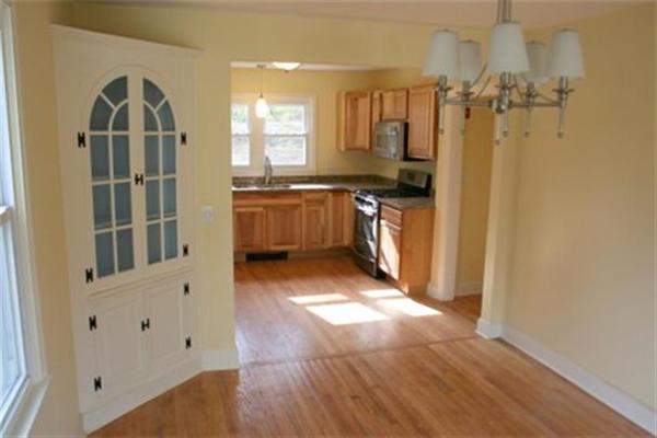 145 State Street Amherst, MA 01002 - Photo 11 of 23 Gallery Image 11