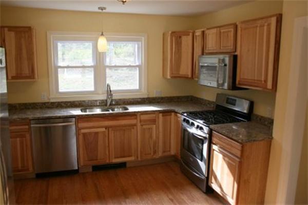 145 State Street Amherst, MA 01002 - Photo 7 of 23 Gallery Image 7