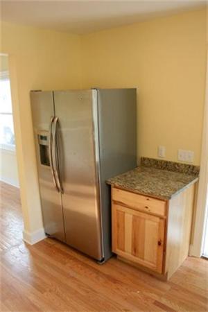145 State Street Amherst, MA 01002 - Photo 8 of 23 Gallery Image 8