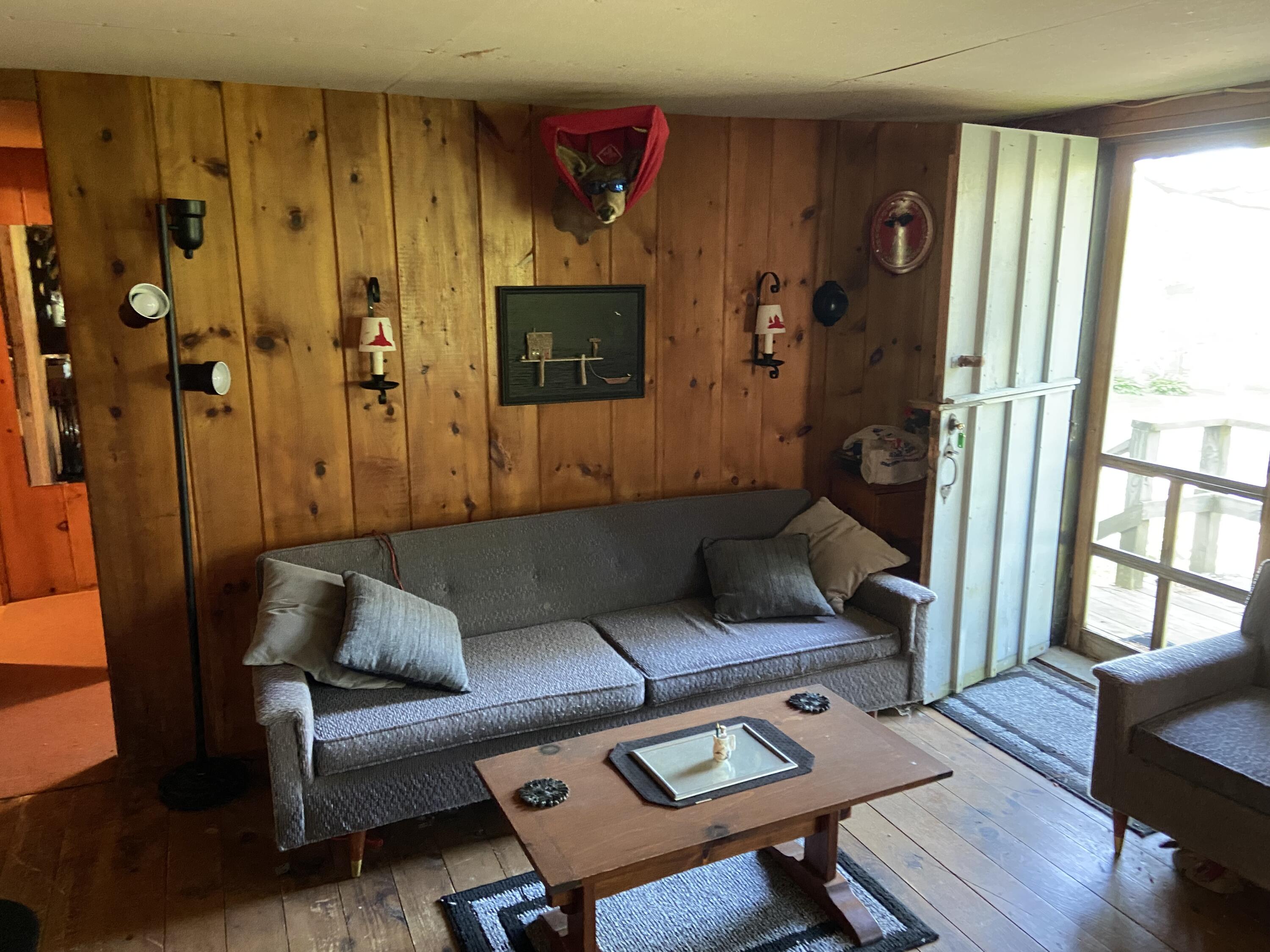 93 Lakeview Road West Boothbay Harbor, ME 04575 - Photo 7 of 11 Ferris living room