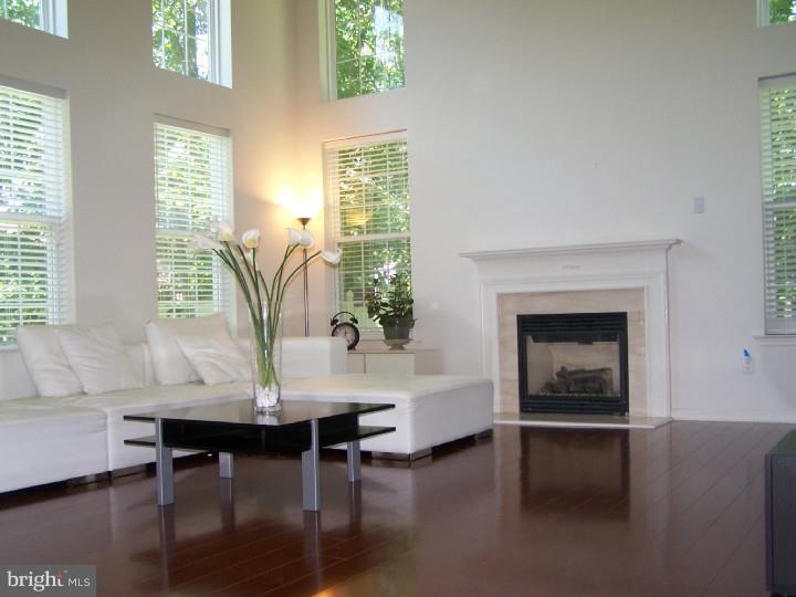 6 Ridge View Court Sicklerville, NJ 08081 - Photo 3 of 22 Family Room